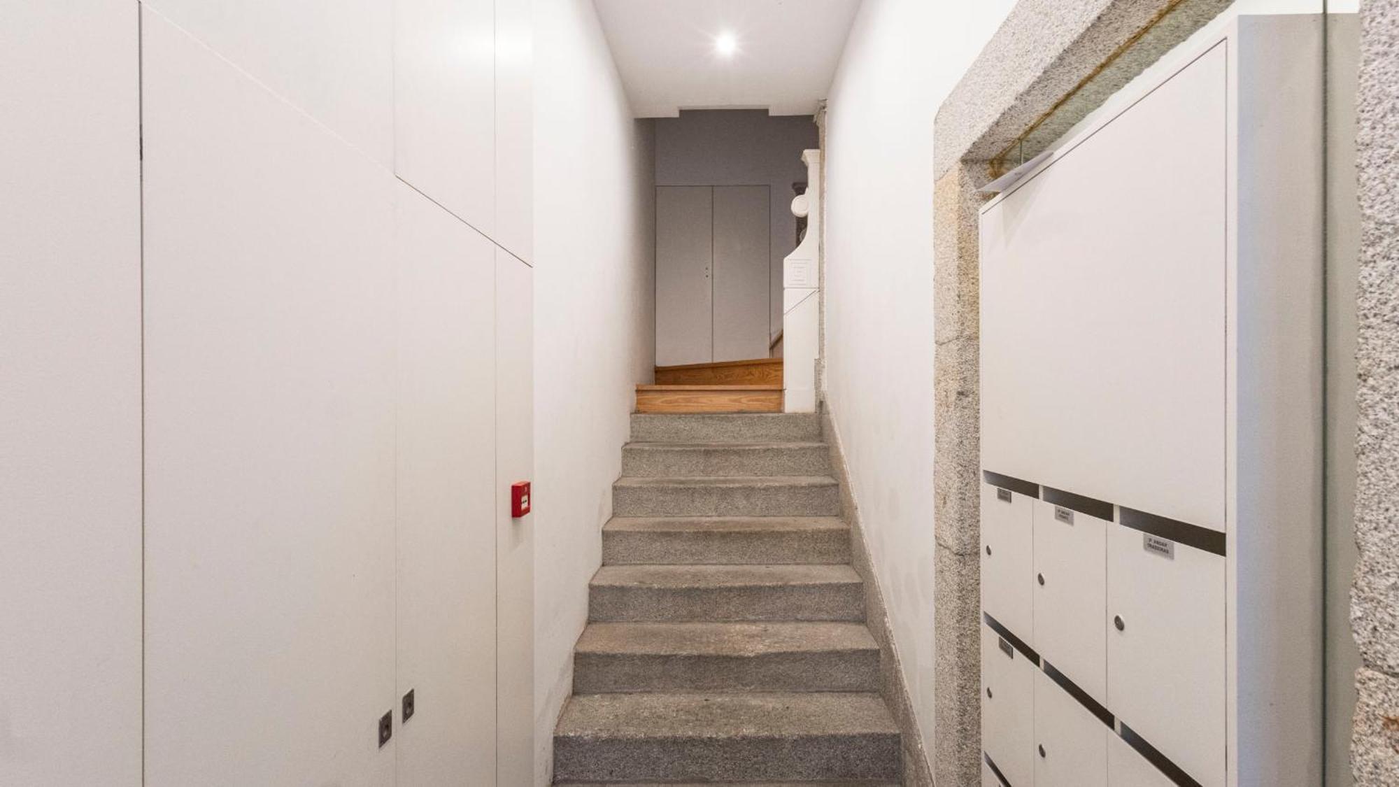 Lovelystay - Allderman Apartment - Almada 1º T Porto Zewnętrze zdjęcie