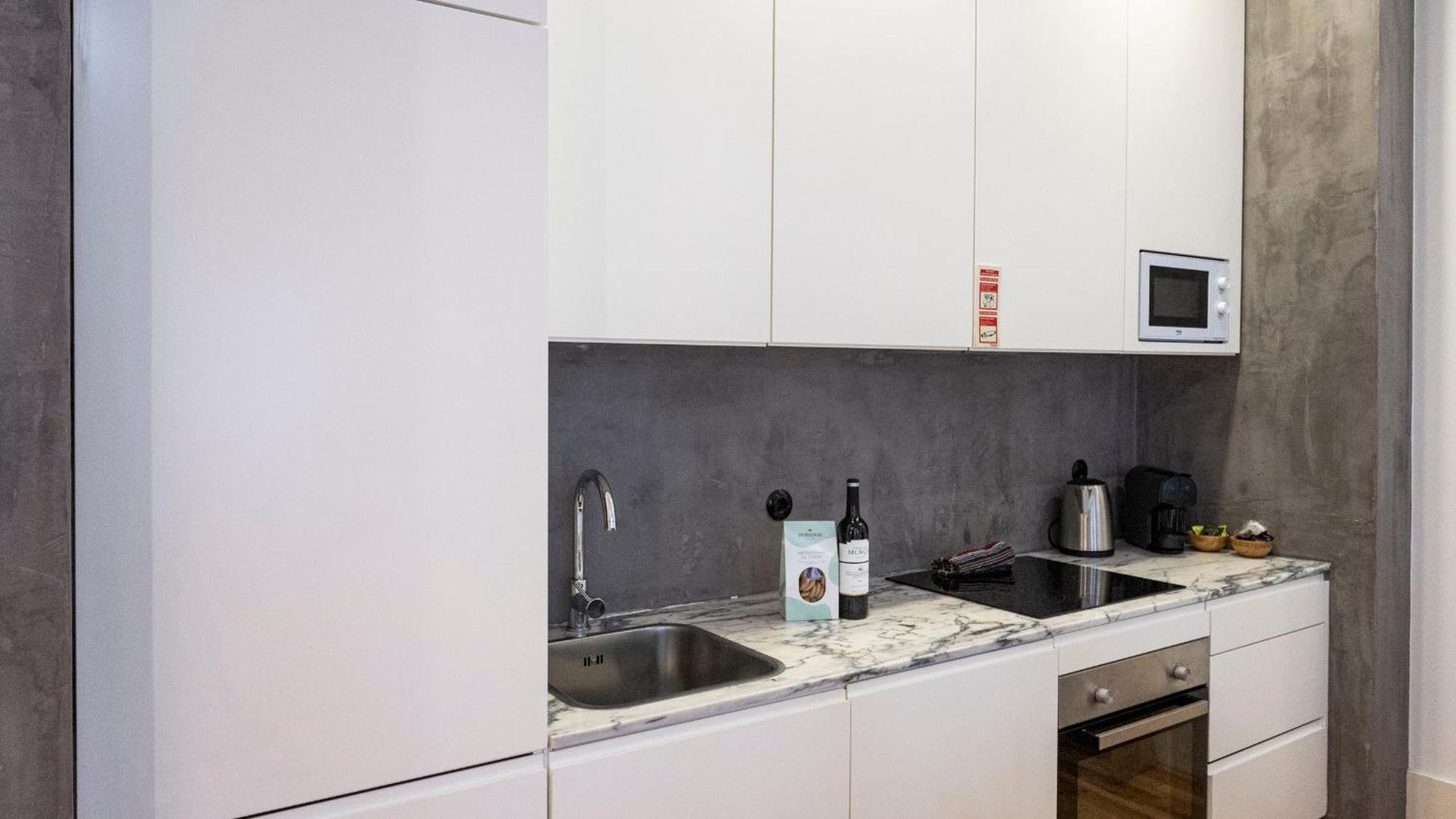 Lovelystay - Allderman Apartment - Almada 1º T Porto Zewnętrze zdjęcie